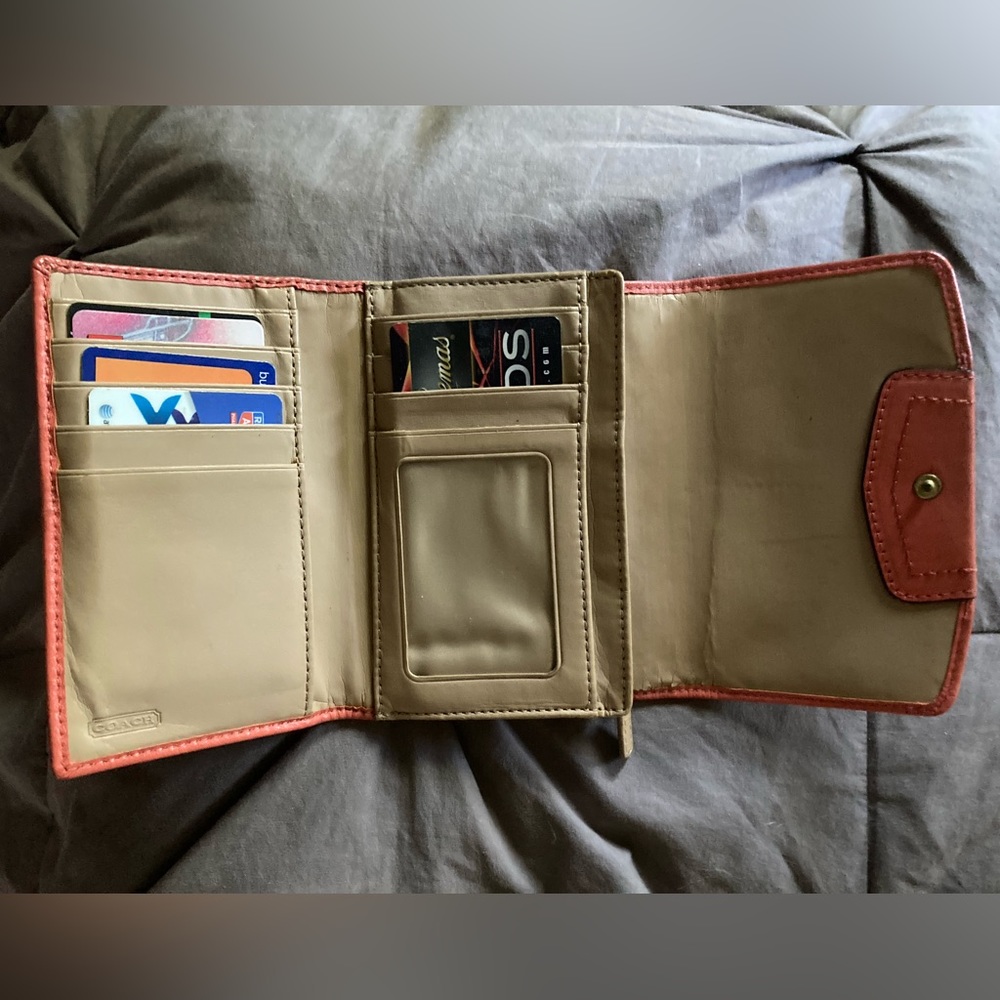 Coach wallet - Picture 2 of 3